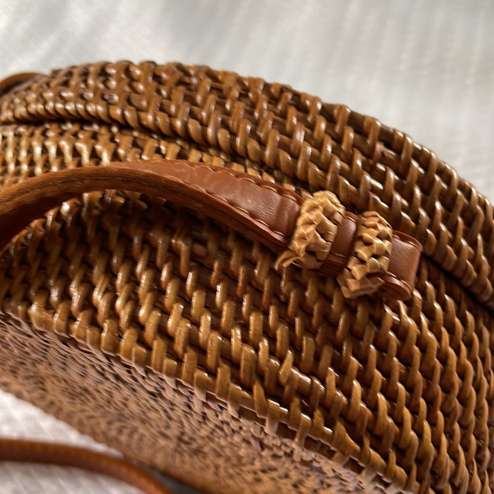 Round Rattan Straw Handbag Purse - Picture 4 of 5